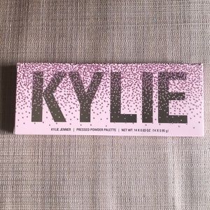 KYLIE Cosmetics Ulta Holiday Palette 2019